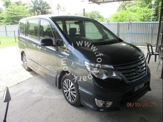 Picture of NISSAN SERENA H/B 2.0