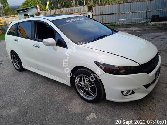 Picture of HONDA STREAM 1.8 I-VTEC RSZ