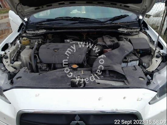 Focal Park. MITSUBISHI LANCER 2.0 GT