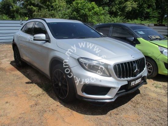 Picture of MERCEDES-BENZ GLA 180