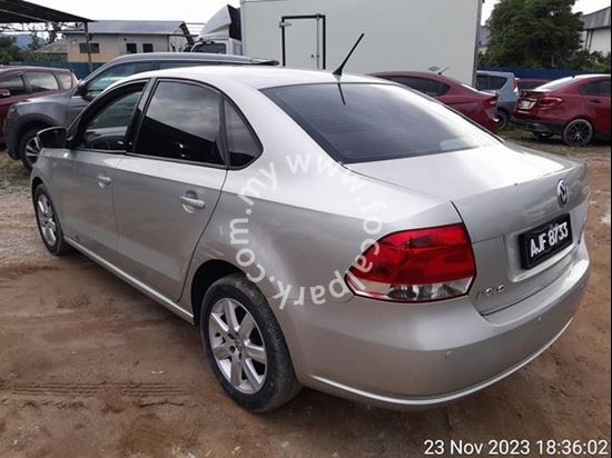 Picture of VOLKSWAGEN POLO SEDAN 1.6