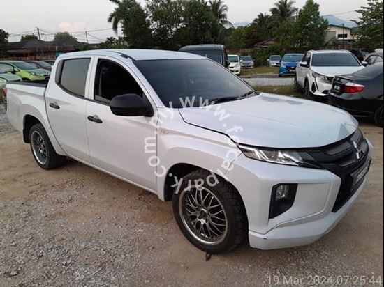 Picture of MITSUBISHI TRITON QUEST 2.5