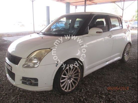 Picture of SUZUKI SWIFT 1.5 PREMIER